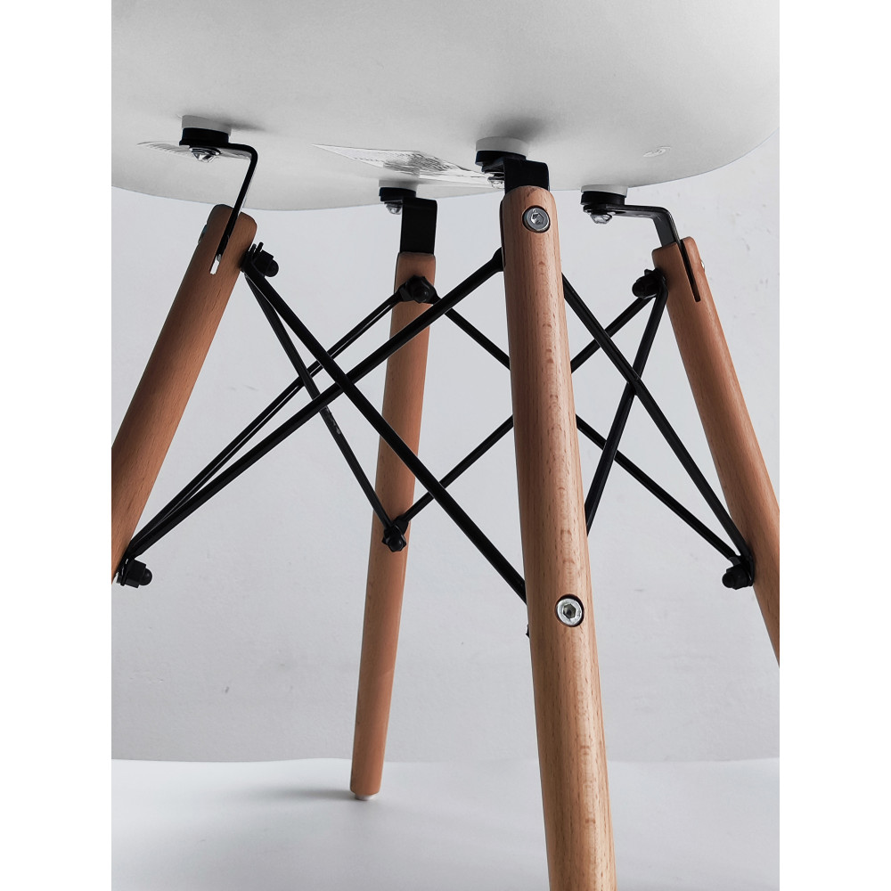 Стул Eames из полипропилена 43×46×84 см, белый, до 100 кг