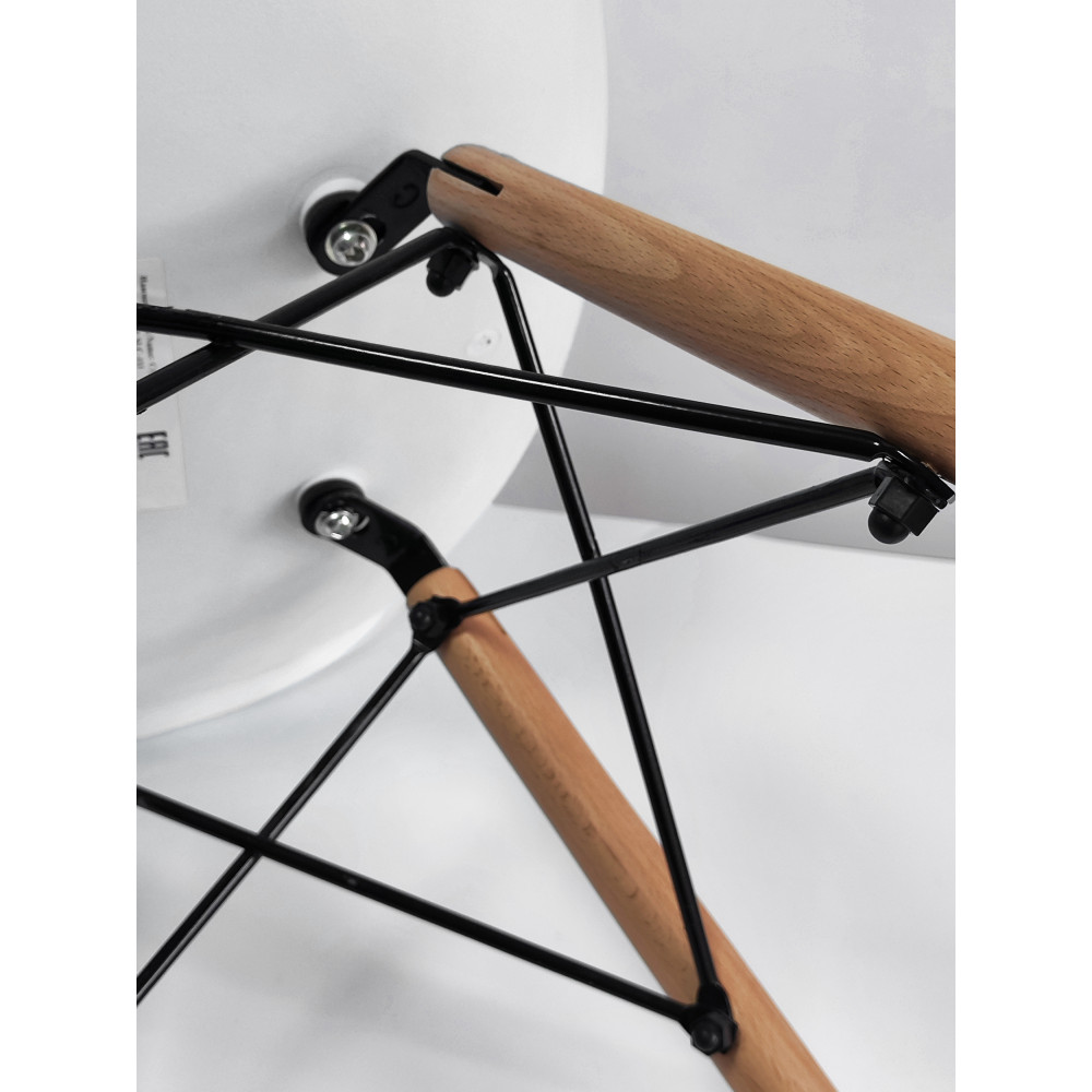 Стул Eames из полипропилена 43×46×84 см, белый, до 100 кг
