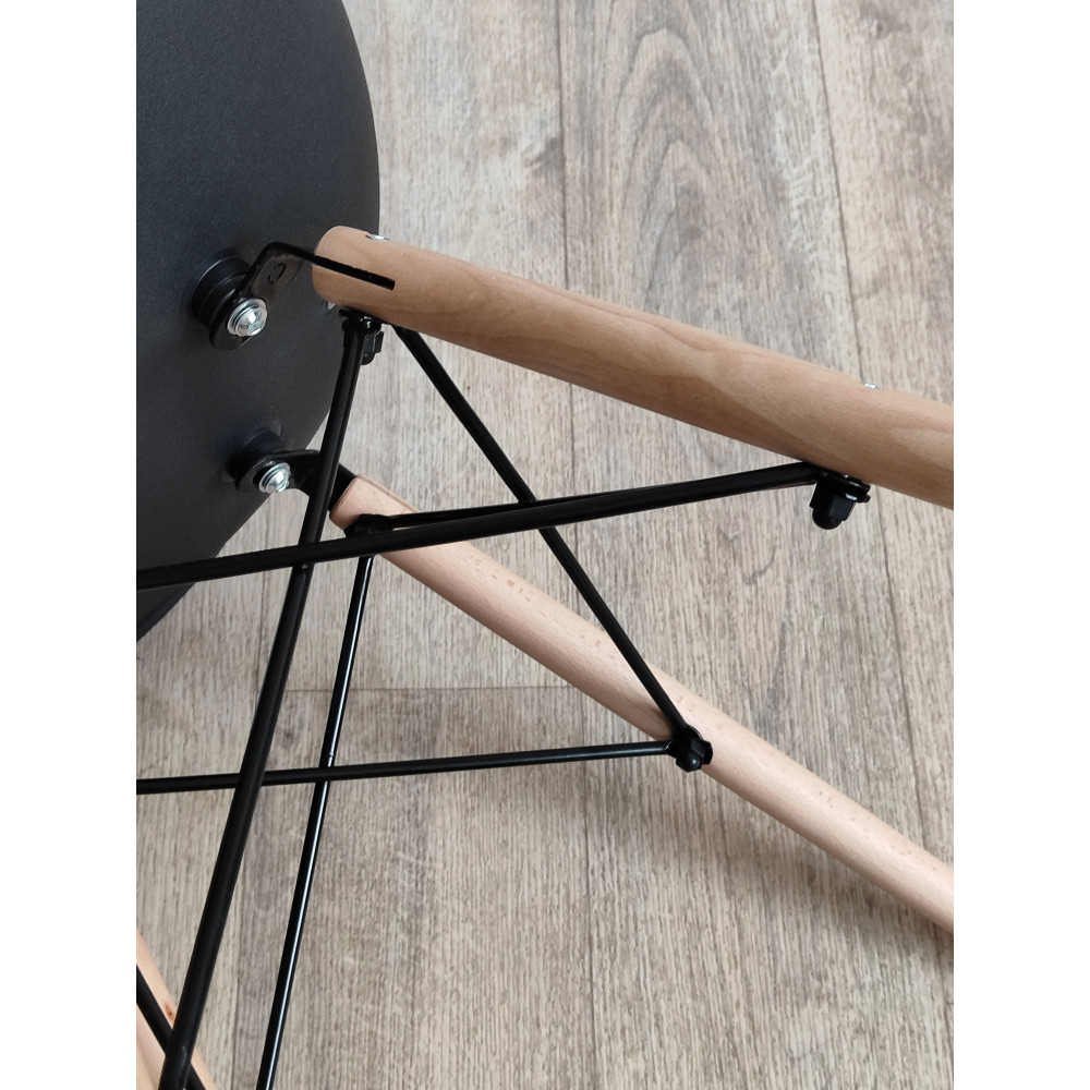 Стул Eames из полипропилена 43×46×84 см, черный, до 100 кг