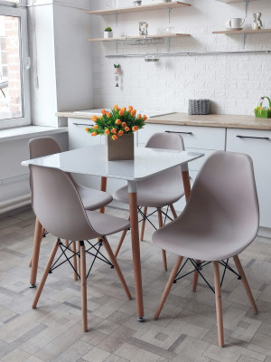Стул Eames из полипропилена 46×54×81 см, бежевый, до 100 кг Стул Eames из полипропилена 46×54×81 см, бежевый, до 100 кг