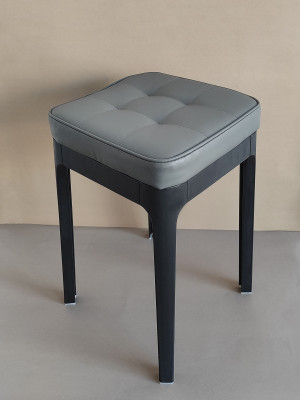Табурет пластиковый Baizheng 30×30×46 см, мягкое сиденье, черно-серый, до 120 кг Табурет пластиковый Baizheng 30×30×46 см, мягкое сиденье, черно-серый, до 120 кг