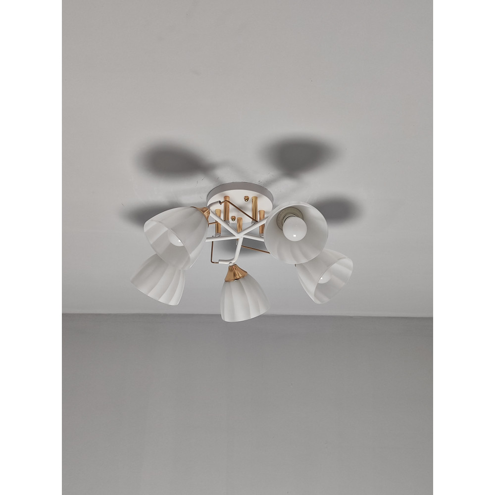 Люстра 5 плафонов 43*43*24 см E27 60Вт 11м2 плафон стекло белый золото Baizheng