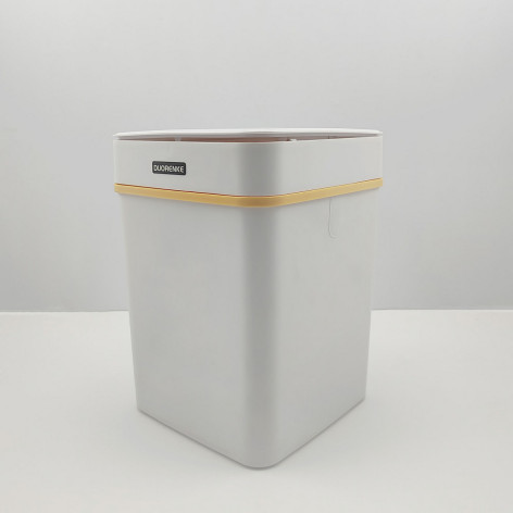 Ведро пластиковое для мусора 12 л 220х220х300 мм квадратное с крышкой белый BD-D0685 Baizheng