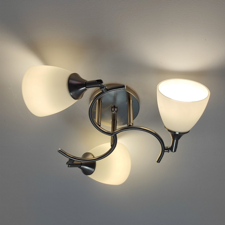 Фотография Светильник спот 3 плафона 57*24 см Е27 60Вт 12м2 плафон стекло хром Baizheng