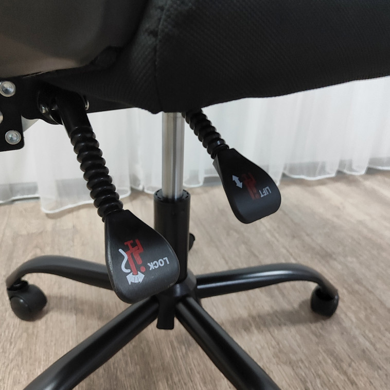 Фото №1 Кресло офисное 119*58*50 см до 150 кг черный Baizheng