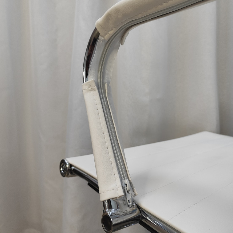 Cнимок Кресло офисное 49*43.5*109 см до 150 кг механизм качания искусственная кожа белый Baizheng