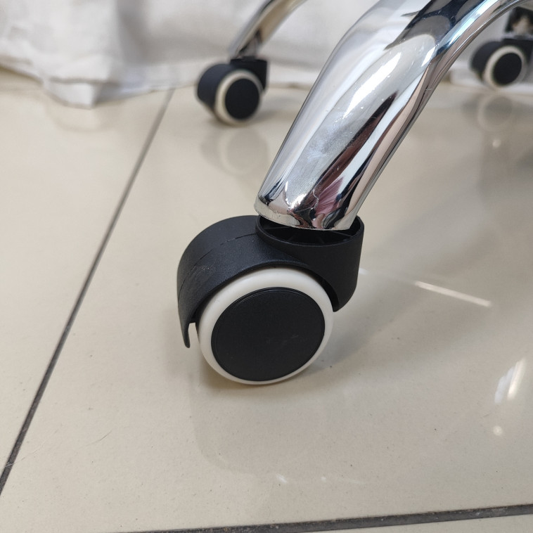 Мини фото №3 Кресло офисное 49*43.5*109 см до 150 кг механизм качания искусственная кожа белый Baizheng