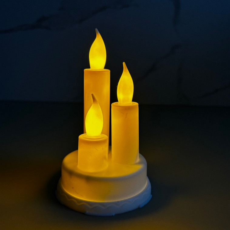 Картинка Светильник светодиодный 8.5*14 см 3ААА белый Три свечи NP-3112 Baizheng