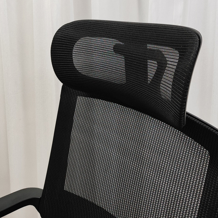 Фотография Кресло офисное 110*59*43 см до 150 кг механизм качания полиэстер черный Baizheng