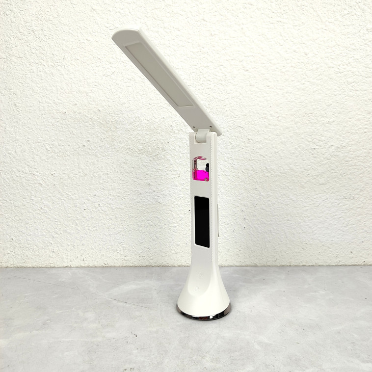 Фото Лампа светодиодная настольная 19*27*8,2 см 5Вт 200LM USB аккум дисплей календ белый Baizheng
