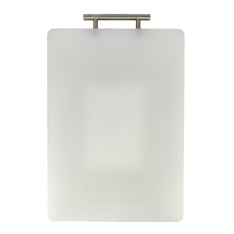 Доска пластиковая разделочная 48х33х1.5 см металлическая ручка петля белый Baizheng