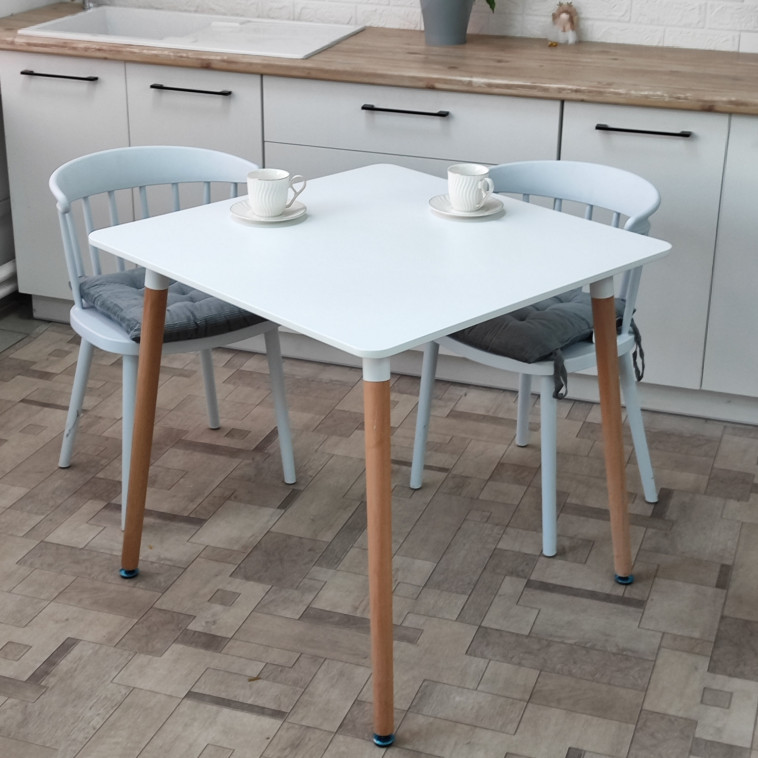 Рисунок Стол ЛДСП кухонный 80*80*74 см белый квадрат ножки дерево QT04WH Baizheng