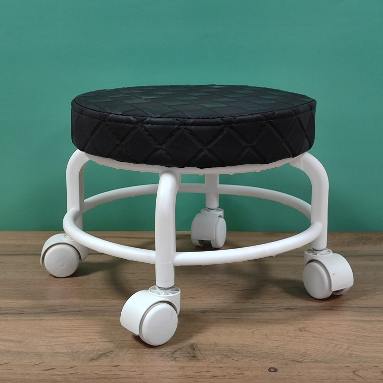 Изображение Табурет-мини пластиковый 290*240 мм с мягким сиденьем на колесах бело-черный Baizheng