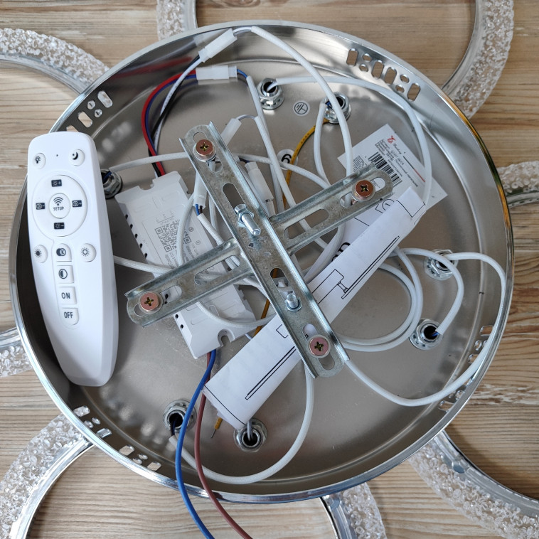 Рисунок Люстра светодиодная 4 плафона 68,3*8 см 96Вт 3600LM 20м2 3 цвета прилож пульт хром Baizheng