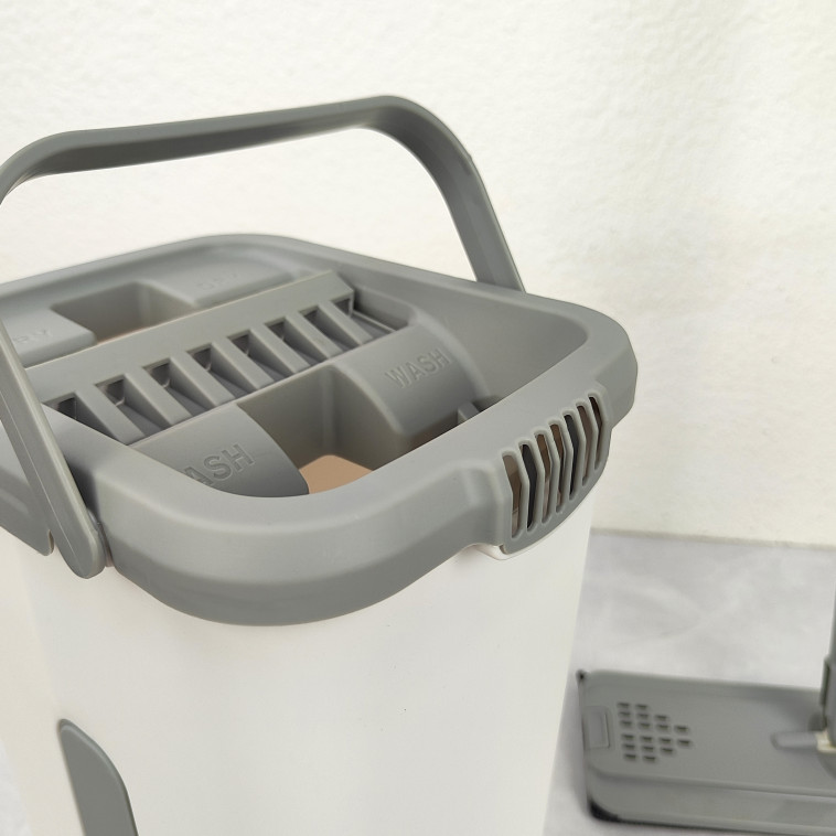 Картинка Набор ведро пластиковое с отжимом 12 л + швабра металл вращение 360° под упак Baizheng