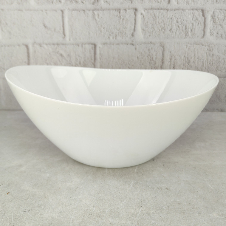 Фото Салатник стеклокерамический  25*23,8 см 2300 мл овальный PO-540 White-Oval Parsopal