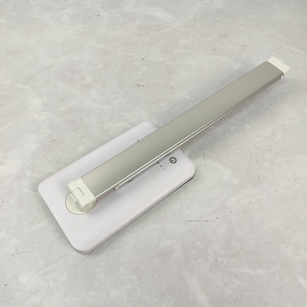 Лампа светодиодная настольная 18*12,5*11*60 см 10Вт USB белый Baizheng