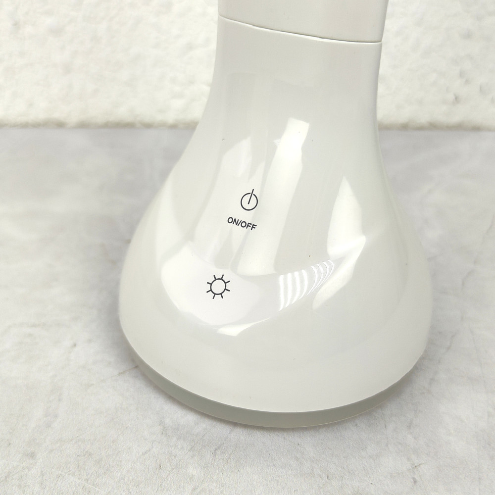 Лампа светодиодная настольная 15*15*36,9 см 5Вт 200LM USB c дисплеем белый Baizheng