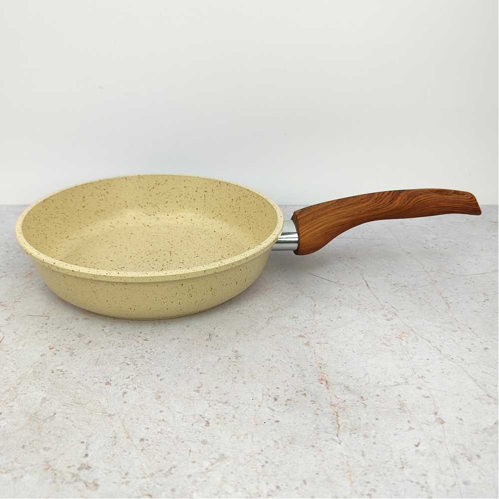 Сковорода алюминиевая 20 см Универсальная Классик Горница