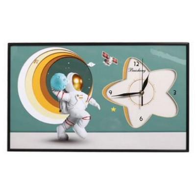 Часы пластиковые настенные 40х60 см корпус черный Космонавт в космосе Baizheng