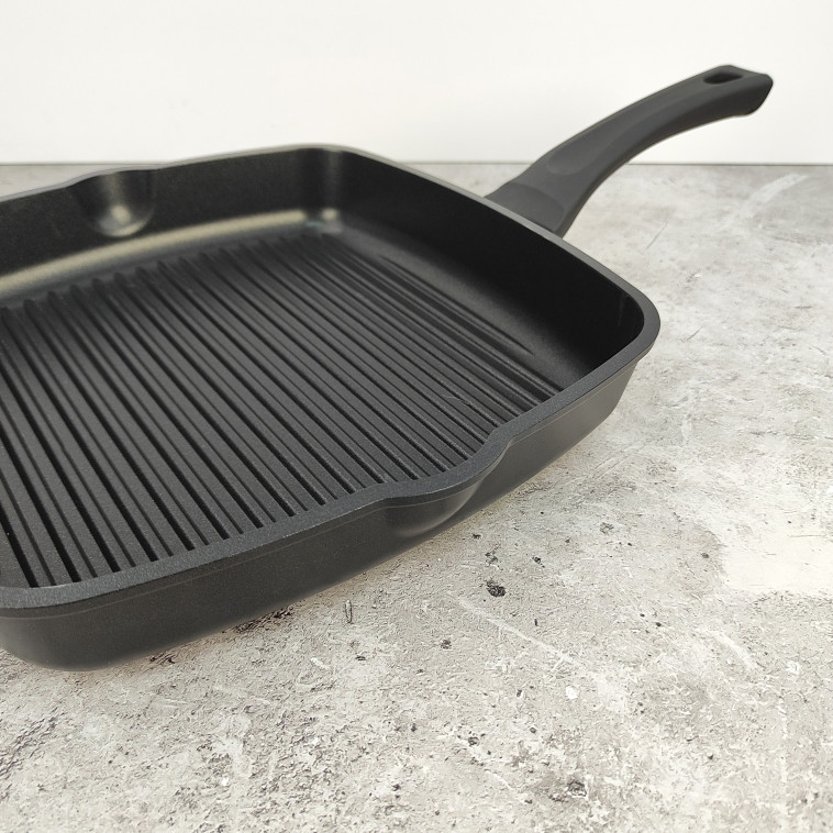 Изображение Сковорода-гриль алюминиевая 28 см Классик Горница