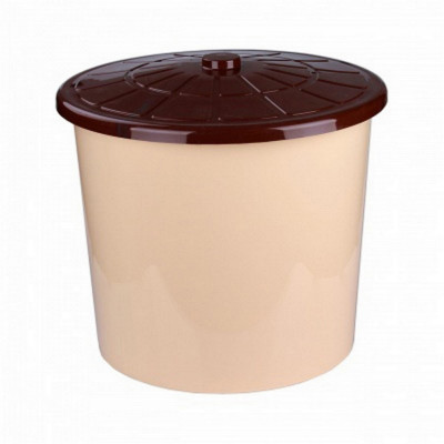 Бак пластиковый  75 л универсальный с крышкой бежевый Альтернатива