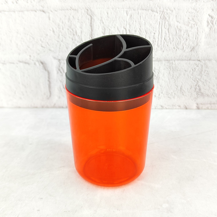 Фото Подставка пластиковая для зубных щеток 78х78х108 мм мята полупрозрачный Scarlet Berossi