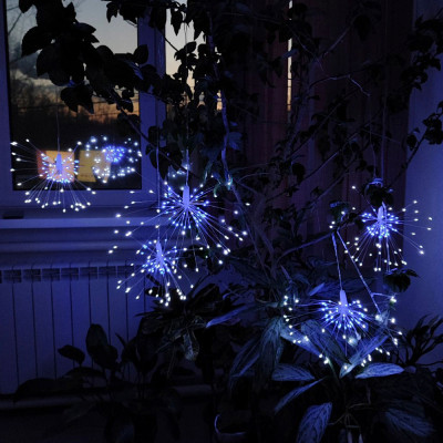 Гирлянда светодиодная 3 м 400 Led 5 ламп d 30 см белый с синим салют Фейерверк Fex Гирлянда светодиодная 3 м 400 Led 5 ламп d 30 см белый с синим салют Фейерверк Fex