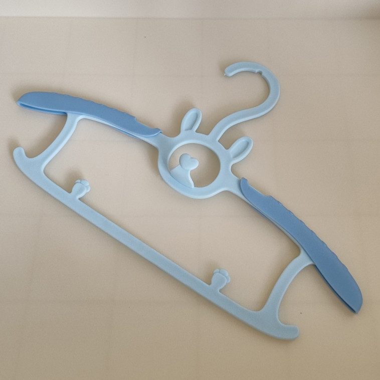 Фотография Шкаф пластиковый 2 секции 550*325*1280 мм на колесах прозрачно слоновая костьBaizheng