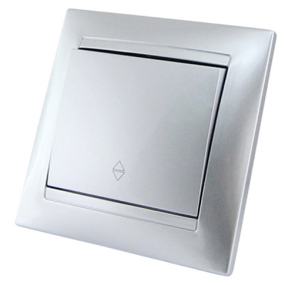 Выключатель на 2 направления 1 кл. 10А серебр. металлик Выключатель на 2 направления 1 кл. 10А серебр. металлик