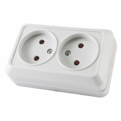 Розетка двойная 2П оу с з/ш IP20 10А белый Ладога TDM Розетка двойная 2П оу с з/ш IP20 10А белый Ладога TDM