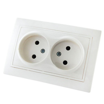 Розетка двойная 2П 10А 250В белая Розетка двойная 2П 10А 250В белая