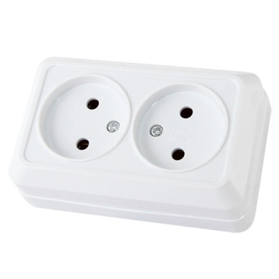 Розетка двойная 2П открытой установки IP20 10А 250В (керамика) белая Розетка двойная 2П открытой установки IP20 10А 250В (керамика) белая