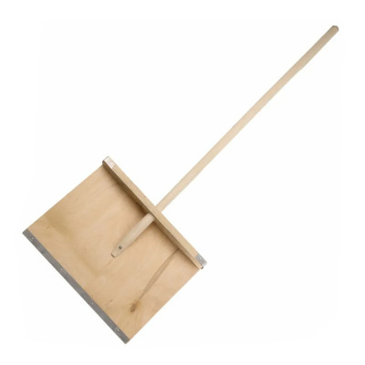 Лопата снеговая деревян. 380*380мм  С ЧЕРЕНКОМ  /10/