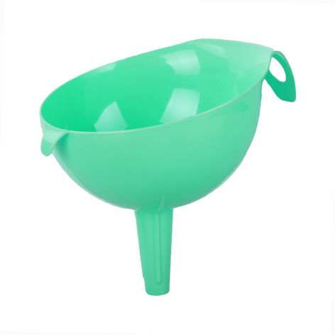 Воронка пластиковая d-100 мм Альтернатива