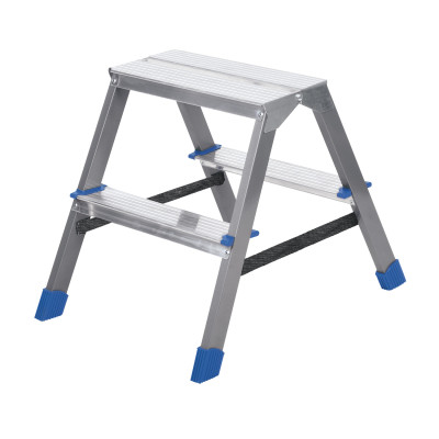 Стремянка металлическая 2 ступени 46 см двухсторонняя Nika Стремянка металлическая 2 ступени 46 см двухсторонняя Nika